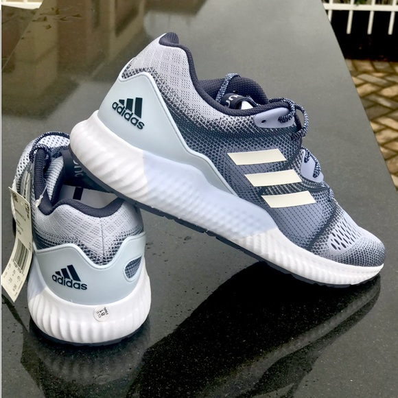 adidas aerobounce st w